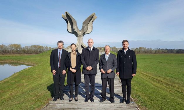 Komemoracija v koncentracijskem taborišču Jasenovac